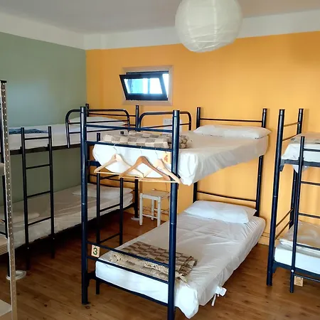 Hostel Monte Irago *