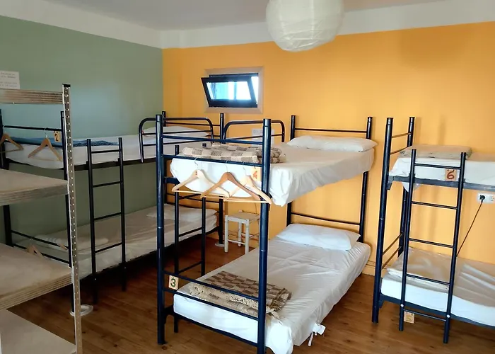 Vandrarhem Monte Irago *